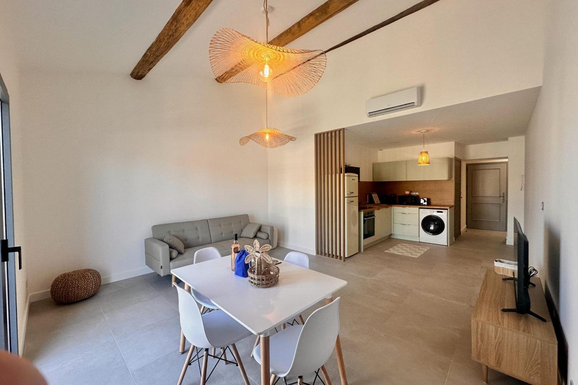 Les Palmiers - Appartement Une Chambre Vue Canal Le Grau-du-Roi Extérieur photo