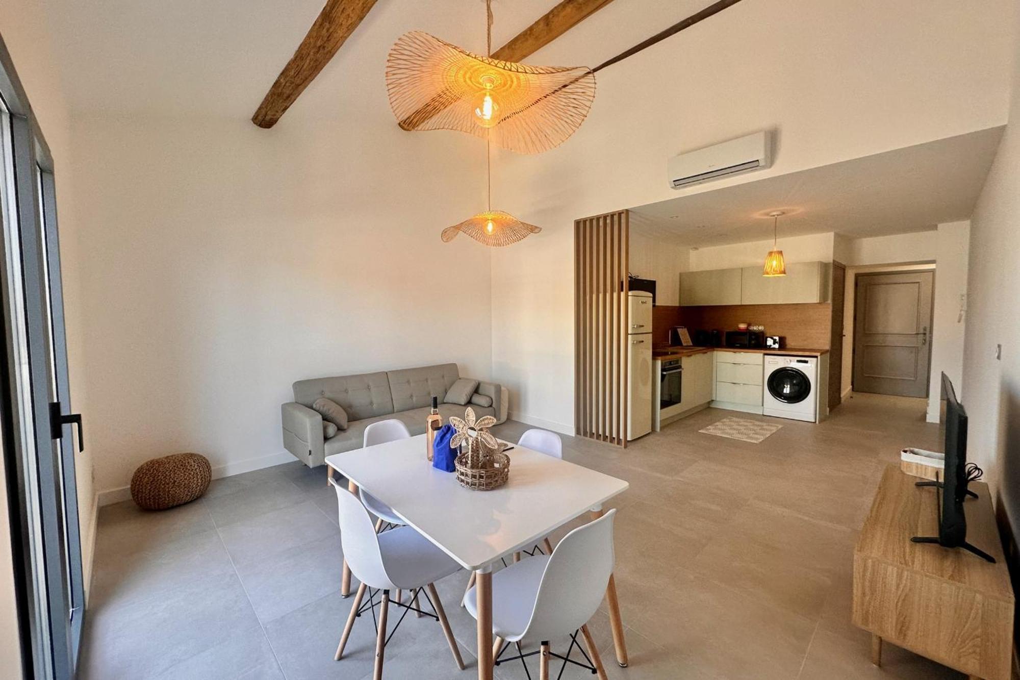 Les Palmiers - Appartement Une Chambre Vue Canal Le Grau-du-Roi Extérieur photo